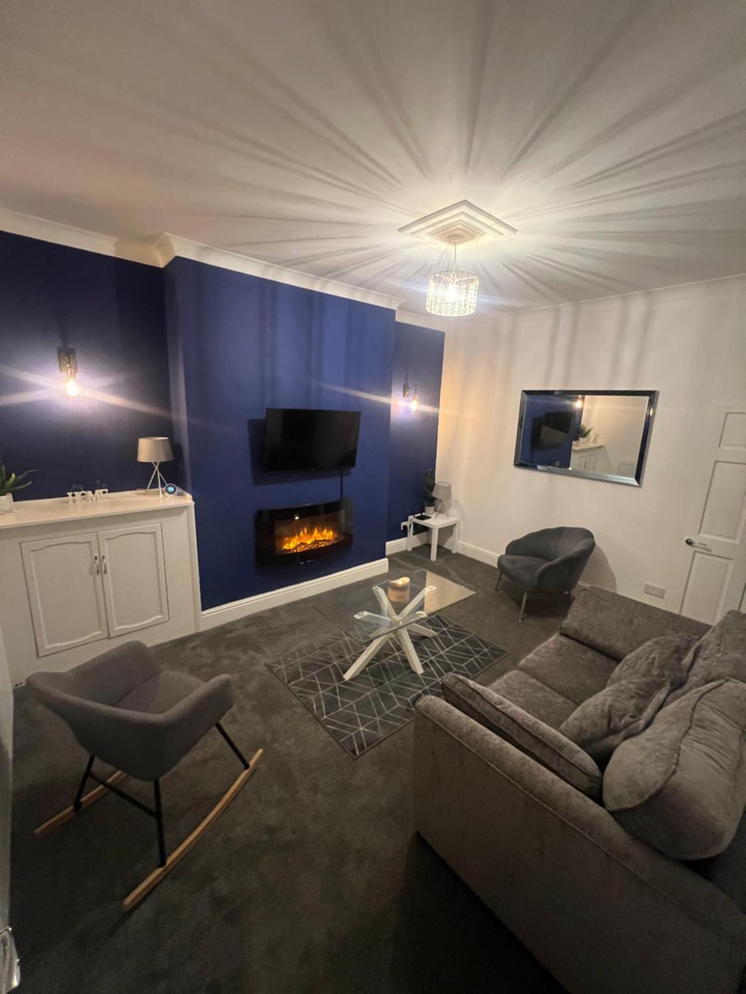 Cosy Home Perfect For Families And Contractors With Free Parking 달링턴 외부 사진
